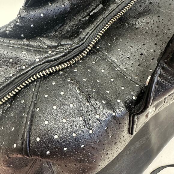 Lululemon Daily Gym Bag in Black Medium Duffle Overnight Faux Leather Top Handle - Picture 5 of 16